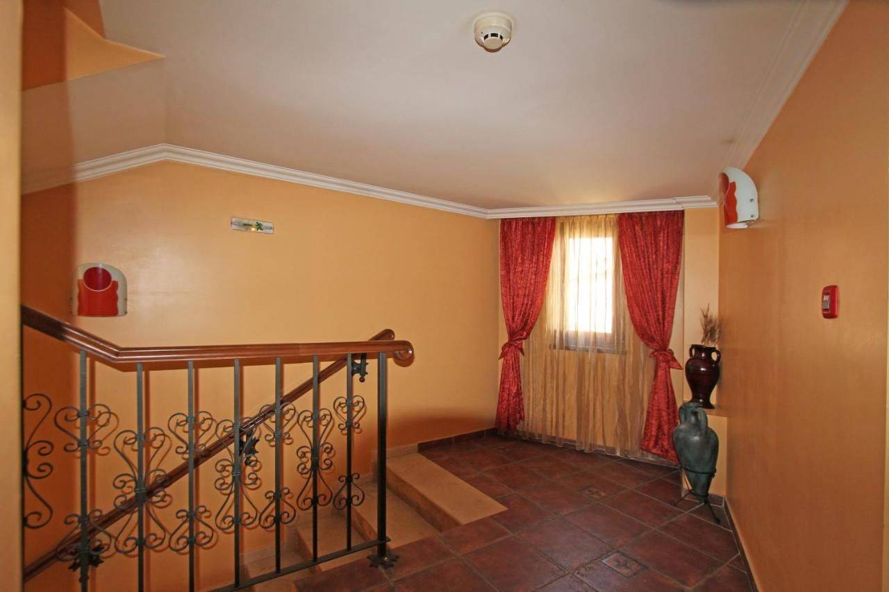 Фото Отели Family Hotel Silvestar Велико-Тырново 26